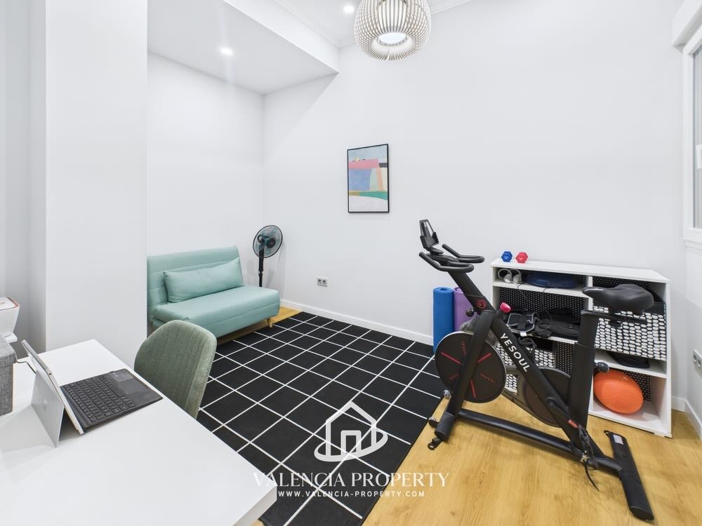 Property 2440 - Image 36